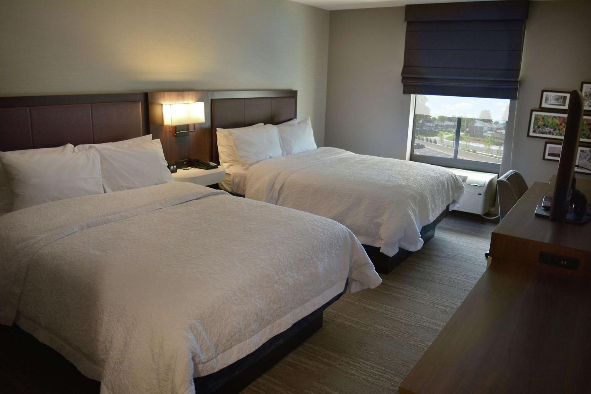 Hampton Inn & Suites Philadelphia/Media Exterior photo